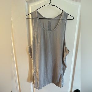 Lululemon lightweight running tank.